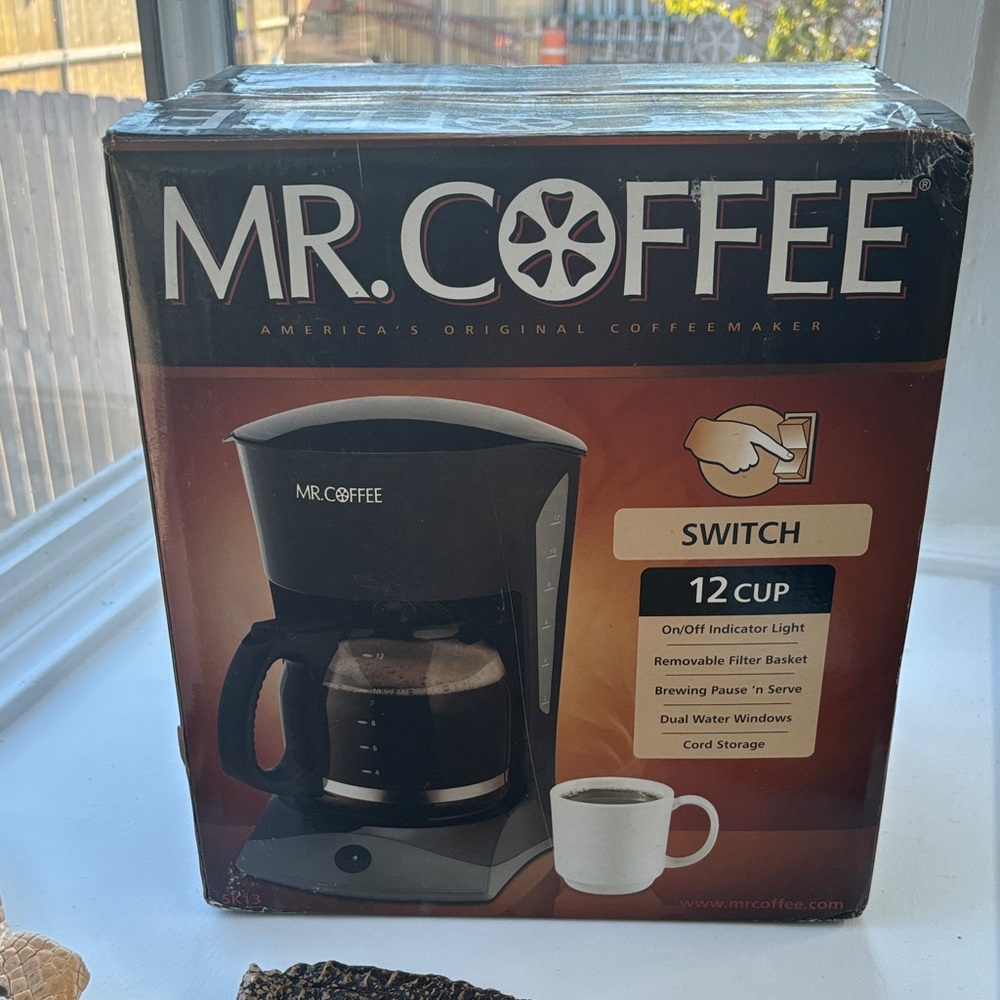 Mr. Coffee 12-Cup Coffee Maker - Black